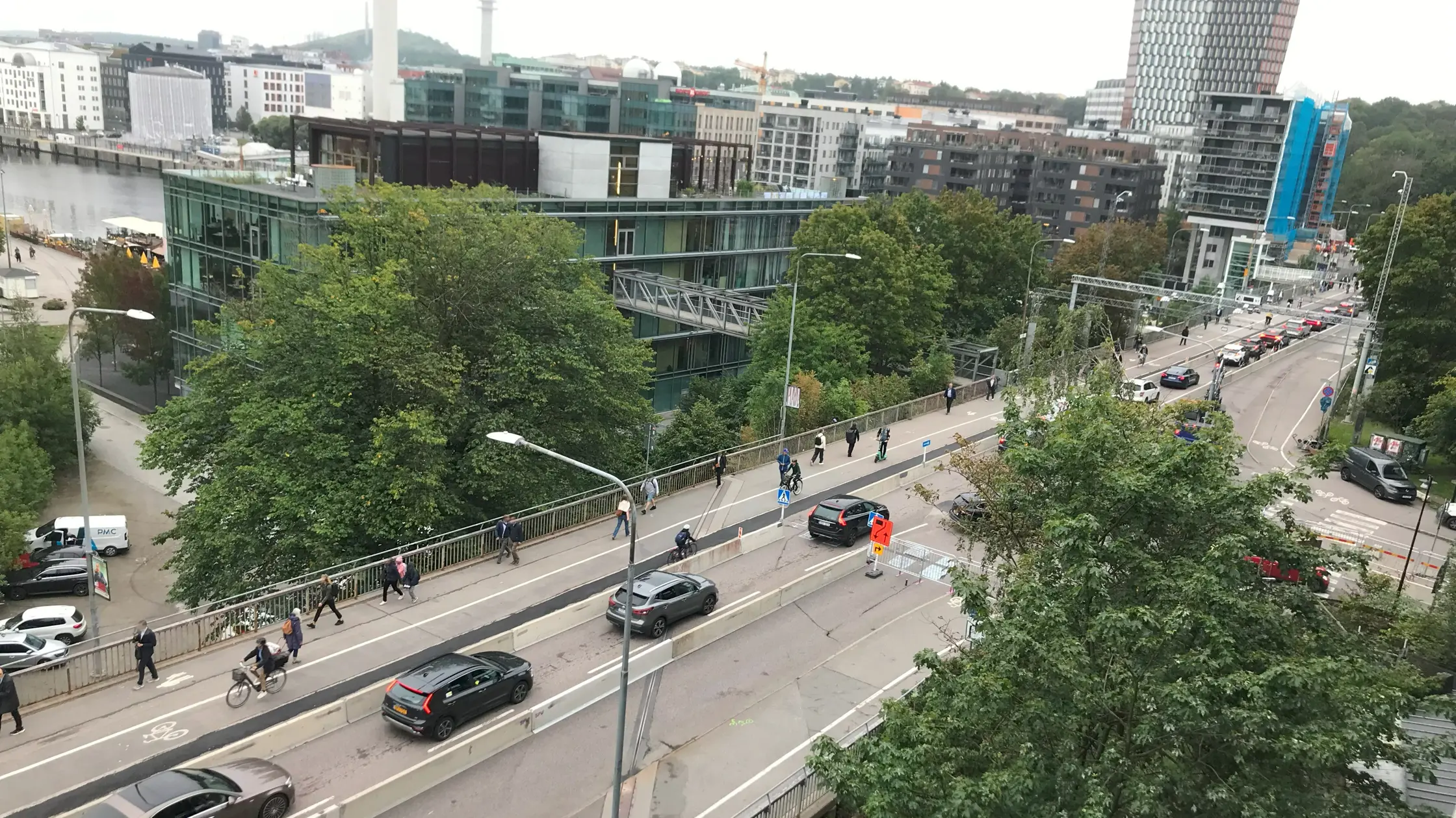 Översiktsbild över den avstängda delen av Skansbron.