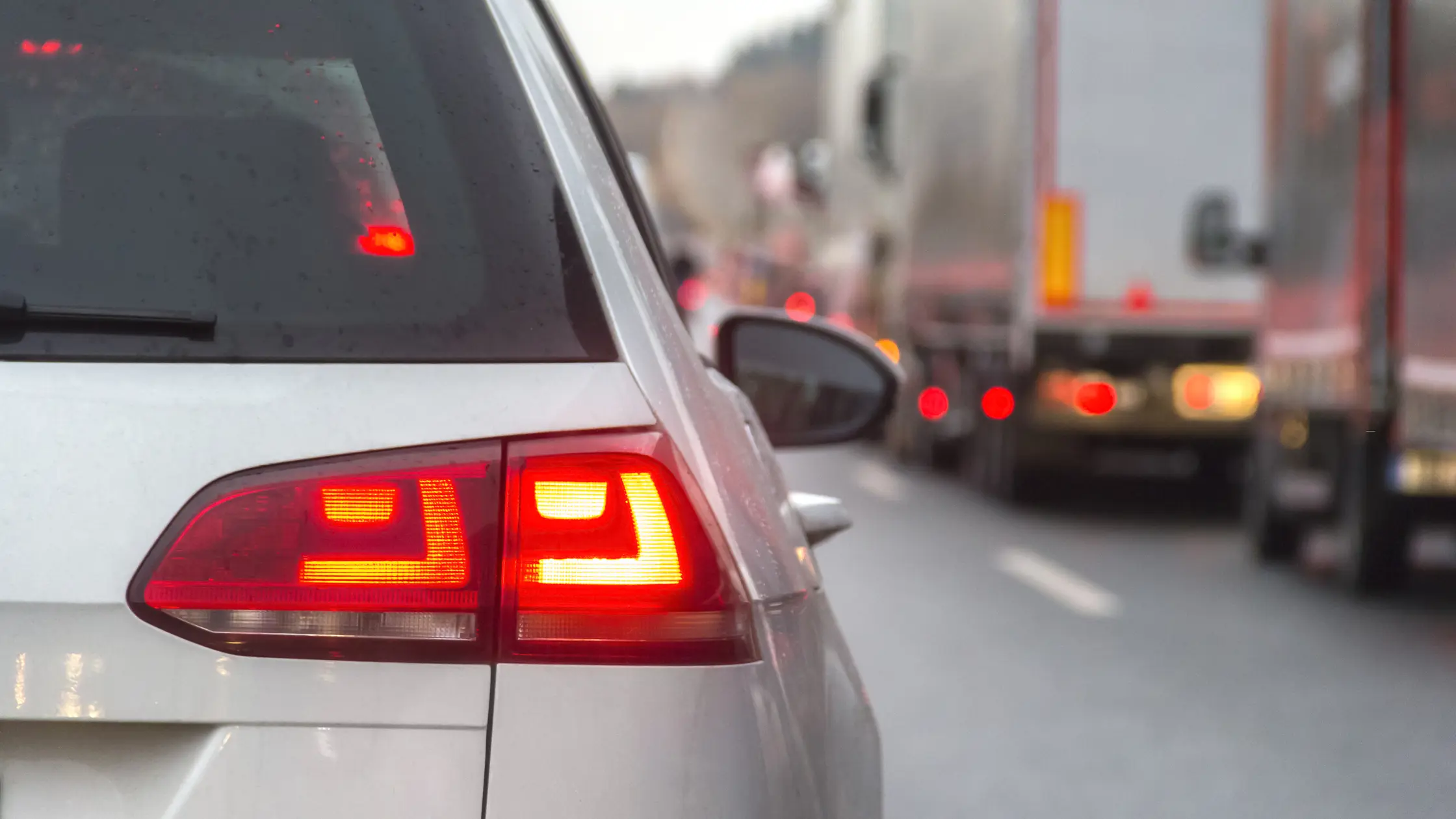 Motorväg med tunga fordon