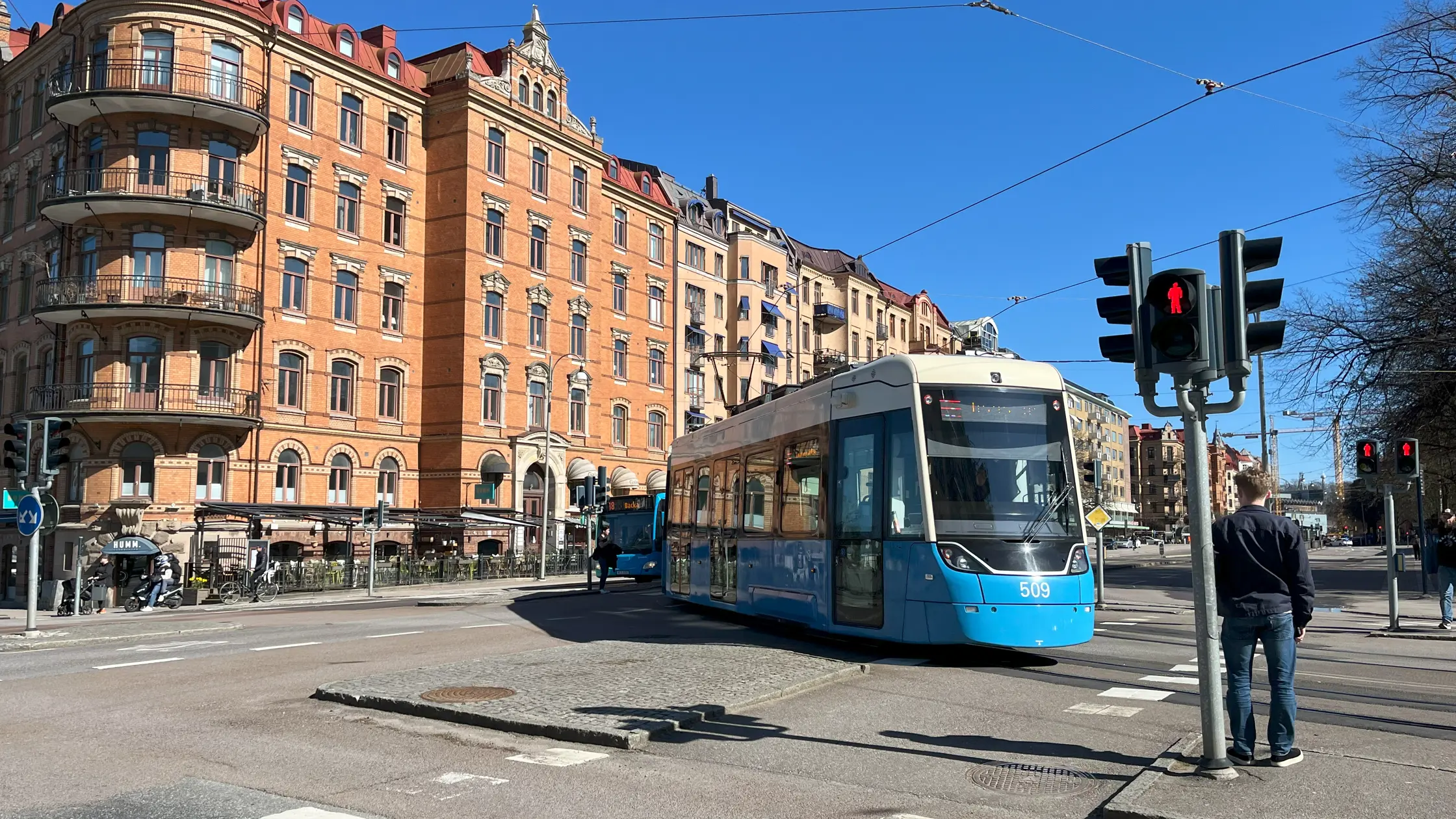 Spårvagn i korsningen Södra Vägen-Engelbrektsgatan