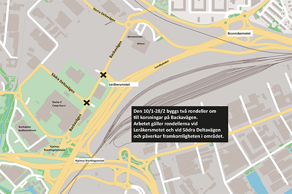 Kartan visar var arbetet med att bygga om två rondeller sker på Backavägen januari-februari 2022.